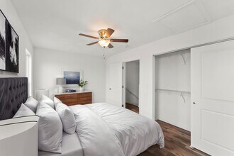 Falcon Place Townhomes in Mascoutah, IL - Building Photo - Building Photo