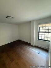 1200 Massachusetts Ave, Unit 217 in Cambridge, MA - Foto de edificio - Building Photo