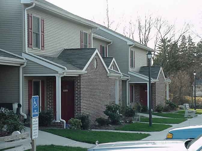 Hillside Heights in Millersburg, PA - Building Photo