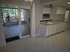 9802 Riverview Dr in Riverview, FL - Building Photo - Building Photo