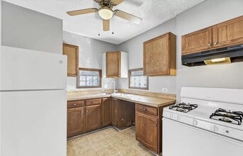 3514 Schiller Ave in Cleveland, OH - Building Photo - Building Photo