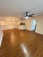 1100 Crestwood Ct S, Unit 1104 in Royal Palm Beach, FL - Building Photo - Building Photo