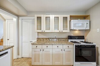 1609 Ballard St in Silver Spring, MD - Building Photo - Building Photo