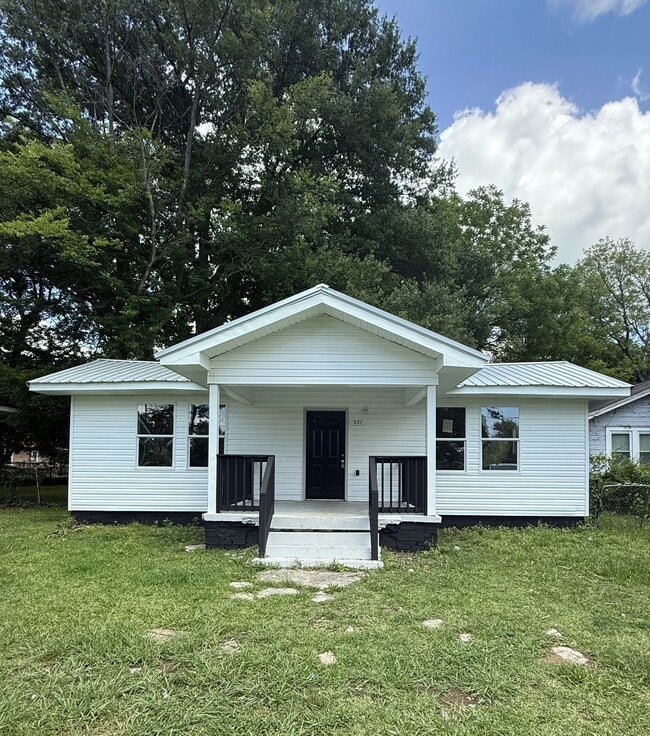 property at 537 17th St SW
