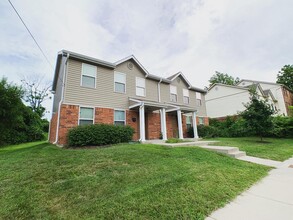 Etzel Place Apartments in St. Louis, MO - Building Photo - Building Photo