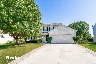 4596 Ellsberry Ct in Batavia, OH - Building Photo