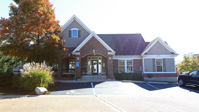 Autumn Oaks Apartments in Manchester, MO - Building Photo - Building Photo