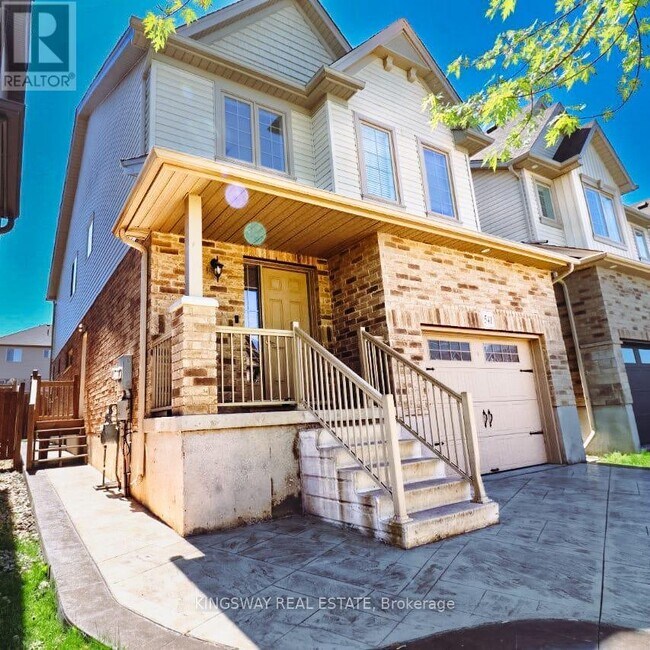 541 Starwood Dr in Guelph, ON - Building Photo - Building Photo