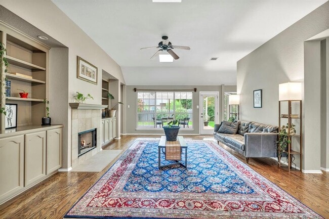 8121 Forest Heights Ln in Austin, TX - Building Photo - Building Photo
