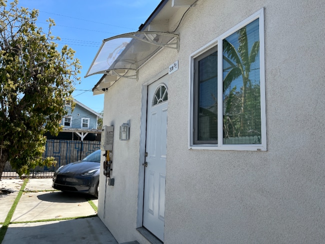 2910 S Budlong Ave in Los Angeles, CA - Building Photo - Building Photo