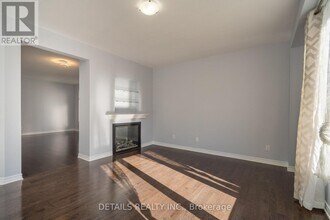 303 Bobolink Ridge in Ottawa, ON - Building Photo - Building Photo