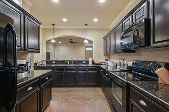 3509 General Pkwy in College Station, TX - Building Photo - Building Photo