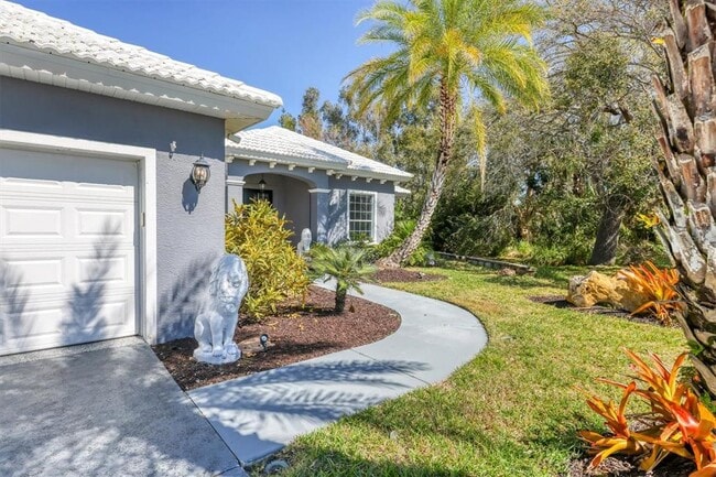 1138 Hoover St in Nokomis, FL - Building Photo - Building Photo