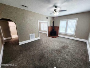 1470 E 13th St in Jacksonville, FL - Building Photo - Building Photo