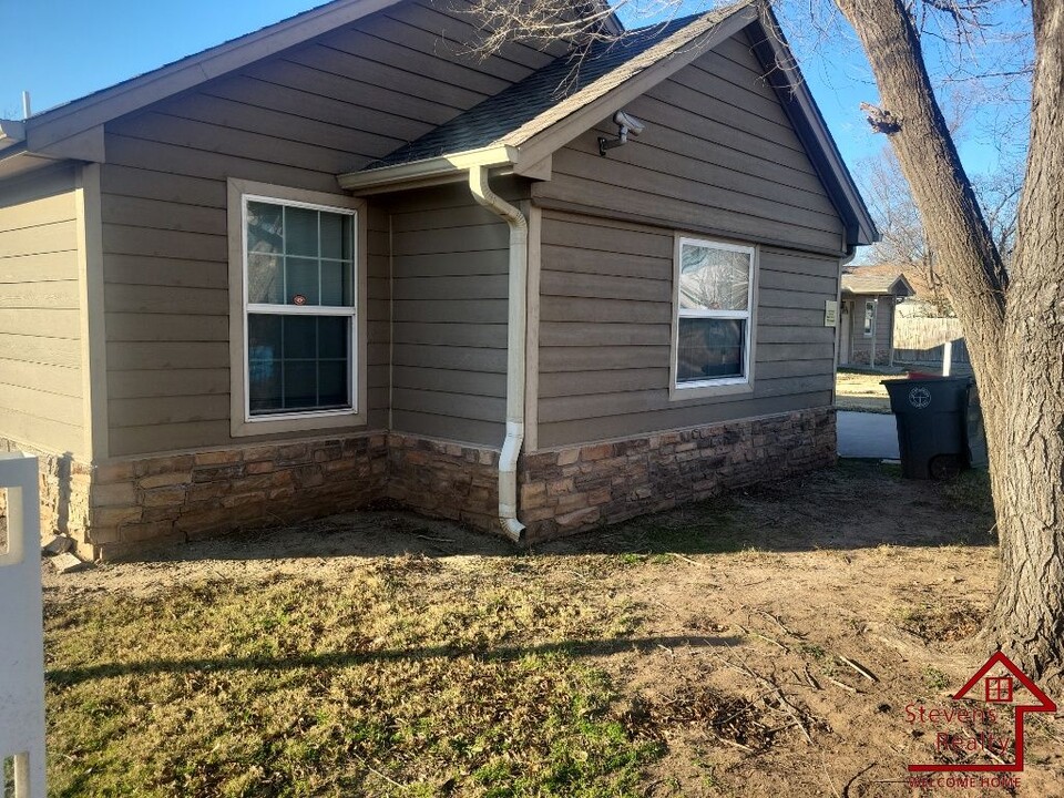 1604 NW Lindy Ave in Lawton, OK - Building Photo