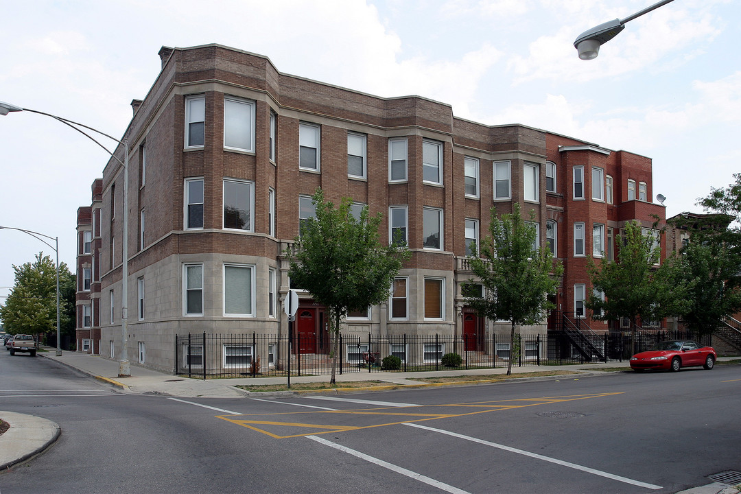 2252-2258 W Adams St in Chicago, IL - Building Photo