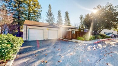 1634 Yardley St in Santa Rosa, CA - Building Photo - Building Photo