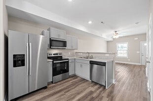 Meadow Hill Townhomes in Clarksville, TN - Building Photo