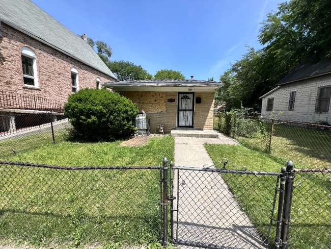 property at 8809 S Harvard Ave