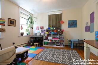 14 Wallingford Rd, Unit 2 in Boston, MA - Building Photo - Building Photo