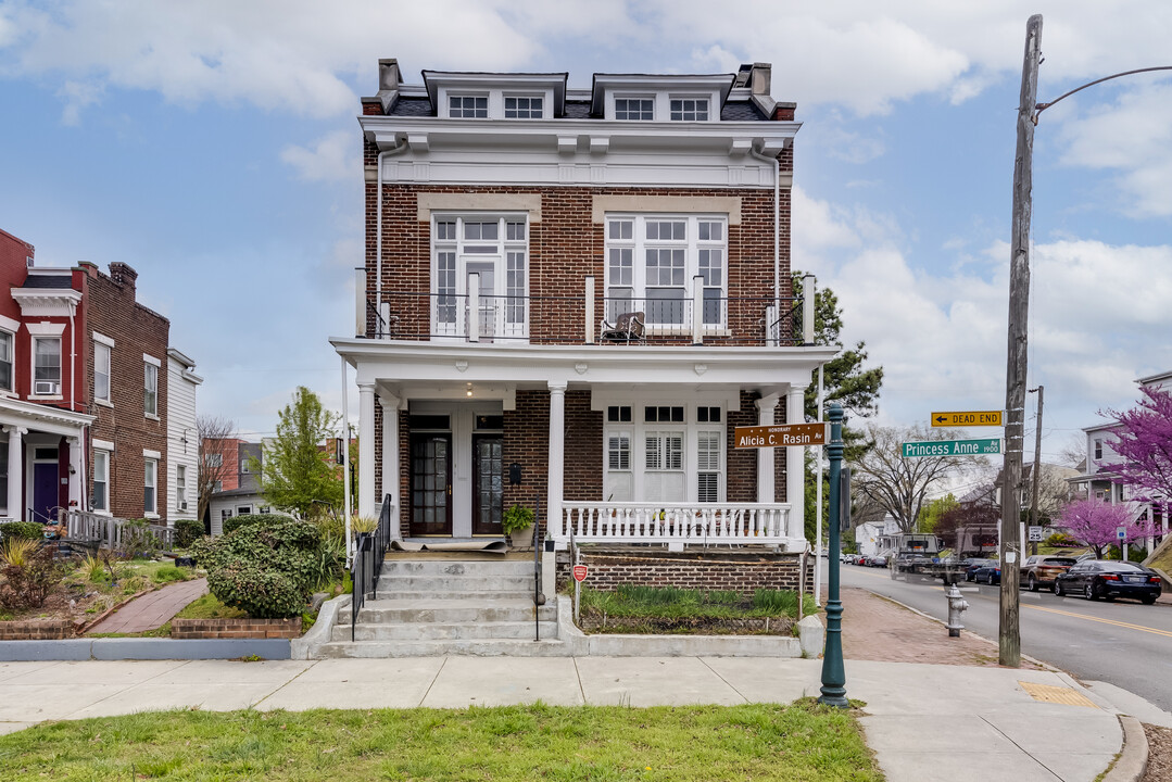 1926 Princess Anne Ave in Richmond, VA - Building Photo