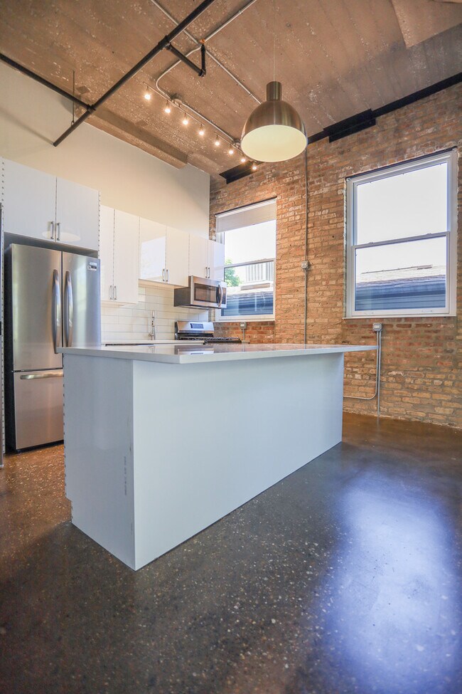 4046 N Hermitage Ave in Chicago, IL - Building Photo - Building Photo