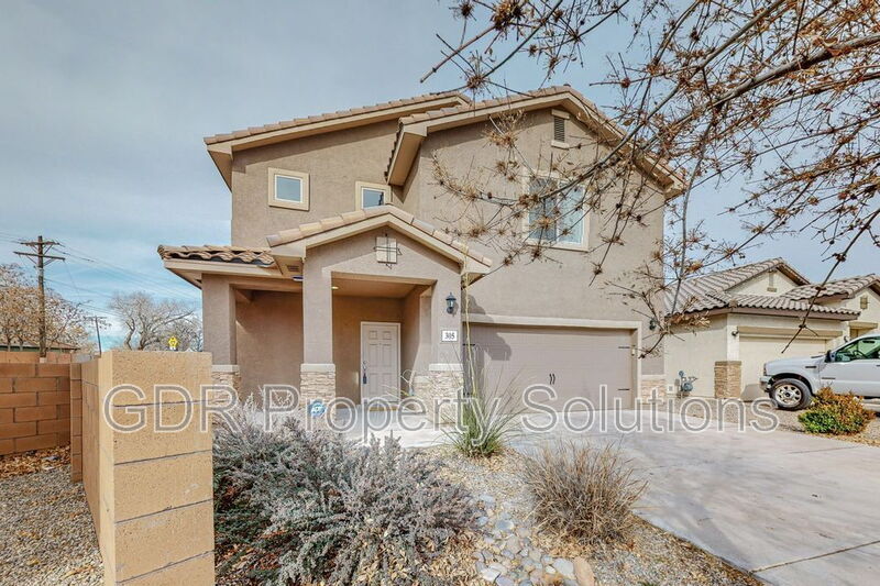 305 Manuel Sanchez Pl SW in Albuquerque, NM - Building Photo