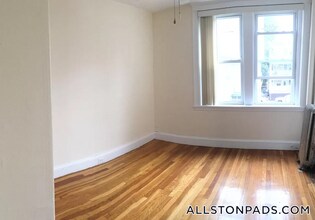 9 Barrows St in Boston, MA - Foto de edificio - Building Photo