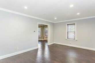10 Dosoris Way in Glen Cove, NY - Building Photo - Building Photo