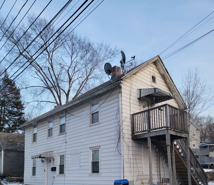 20 8th St in Derby, CT - Building Photo