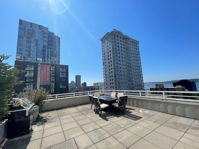 2600 2nd Ave, Unit 903 in Seattle, WA - Building Photo