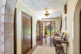 474 Glass Mountain Rd in St Helena, CA - Building Photo - Building Photo