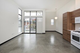 Above the Boulevard / Mississippi 5 in San Diego, CA - Building Photo - Interior Photo