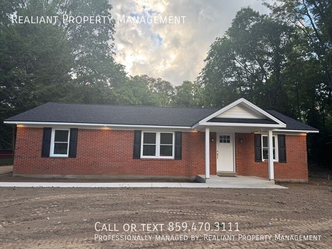 115 Rainbow Dr in Nicholasville, KY - Building Photo - Building Photo