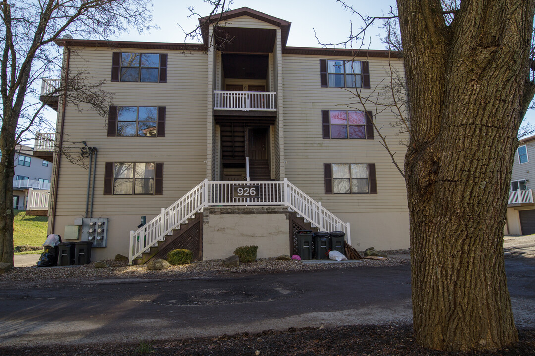 926 Stewart St, Unit 1 in Morgantown, WV - Building Photo