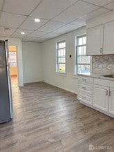 142 Longfellow St in Carteret, NJ - Building Photo - Building Photo