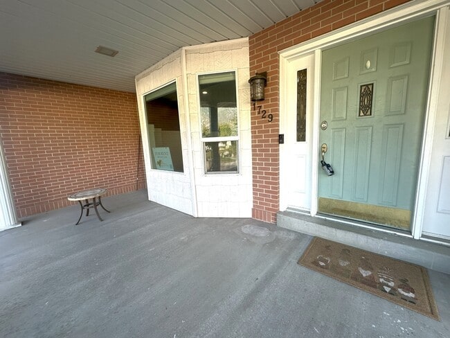 1729 Colchester Ct in Sandy, UT - Building Photo - Building Photo
