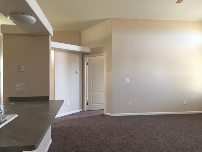 8307 Charles Pl in California City, CA - Building Photo - Building Photo