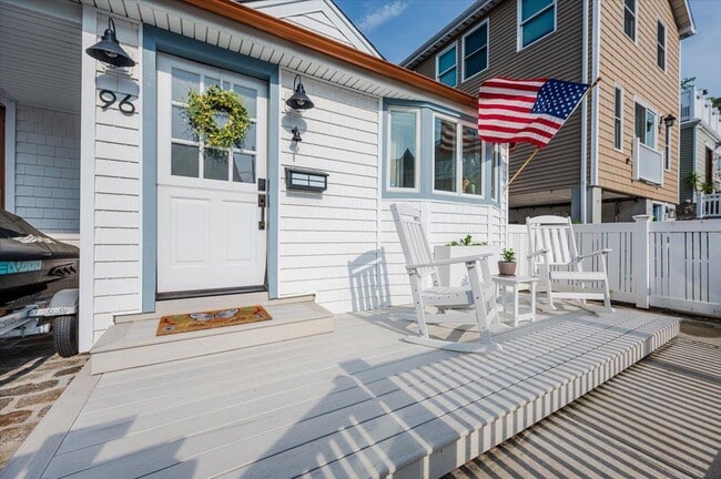 96 Alabama St in Long Beach, NY - Building Photo - Building Photo