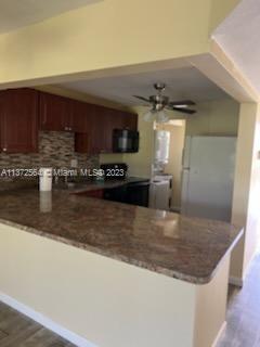 7825 Fairview Dr-Unit -208 in Tamarac, FL - Building Photo - Building Photo