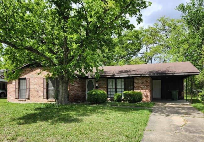 property at 1381 Biscayne Dr