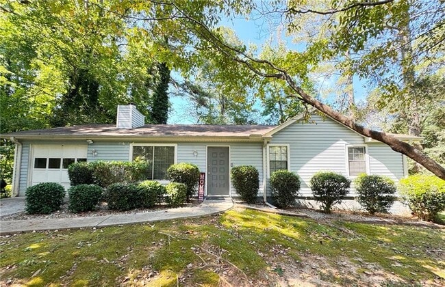 property at 2945 Sawgrass Trail SW