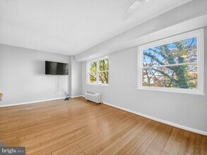 1801 Clydesdale Pl NW in Washington, DC - Building Photo - Building Photo
