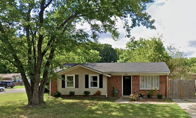 property at 8912 Maple Creek Dr