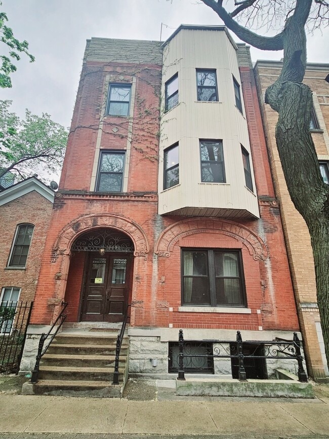 1948 N Cleveland Ave in Chicago, IL - Building Photo - Building Photo