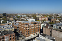 2740 W Armitage Ave in Chicago, IL - Building Photo - Building Photo