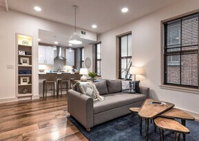 26 W 15th St in Cincinnati, OH - Building Photo
