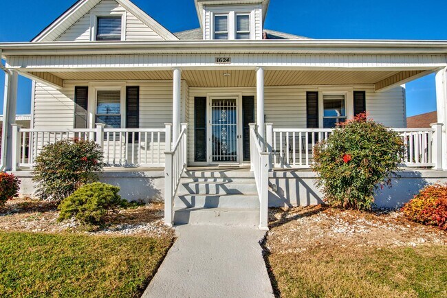 1624 Edgemont Ave in Bristol, TN - Building Photo - Building Photo