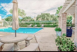 13030 Leader St in Houston, TX - Building Photo