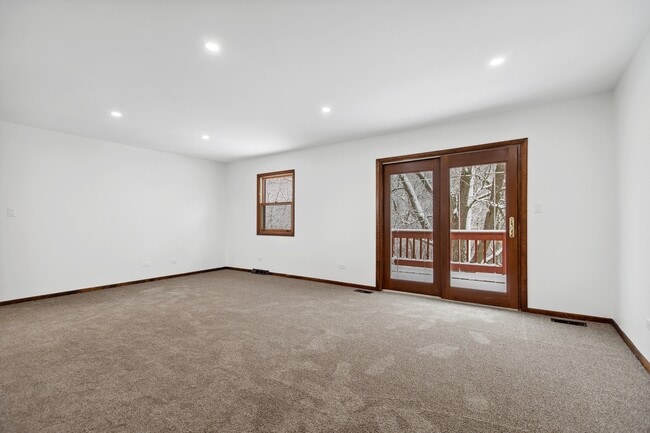 722 McHenry Ave in Crystal Lake, IL - Building Photo - Building Photo